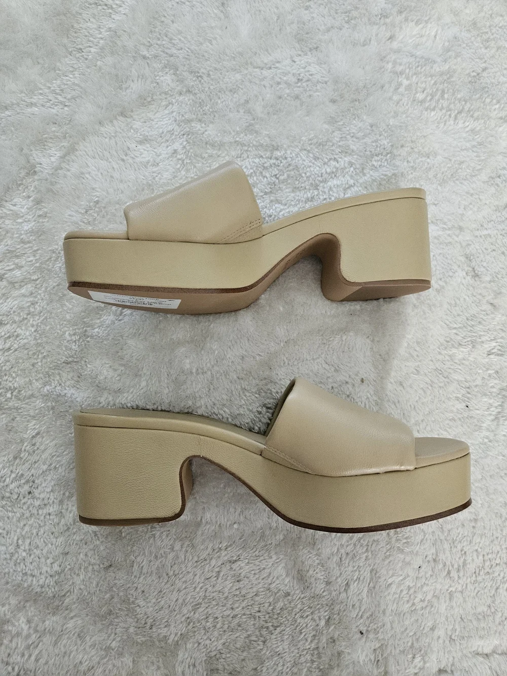 NWT Vince Beige Platform Sandals Size 8 Leather 70s Bohemian Business Casual - Picture 9 of 11
